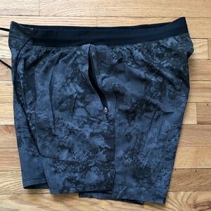 lululemon mens 8 inch inseam shorts black camo size xxl